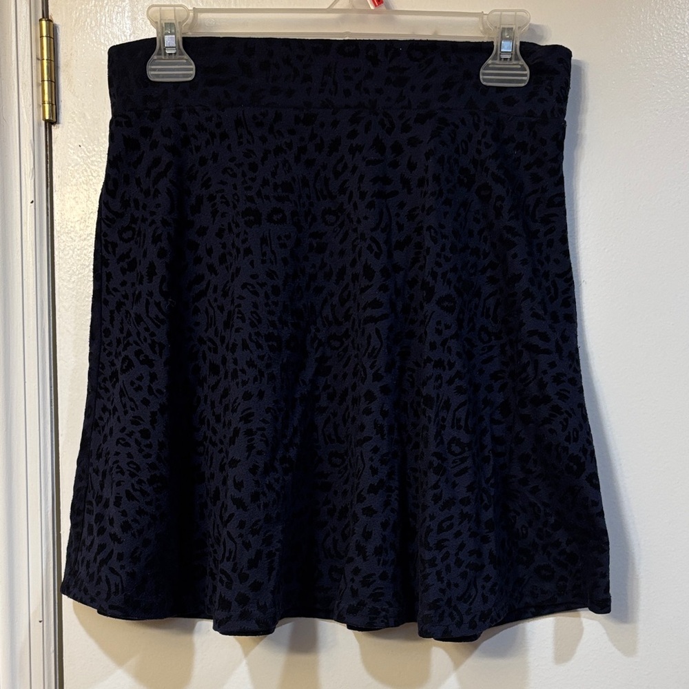 Elegant Black Patterned Skirt